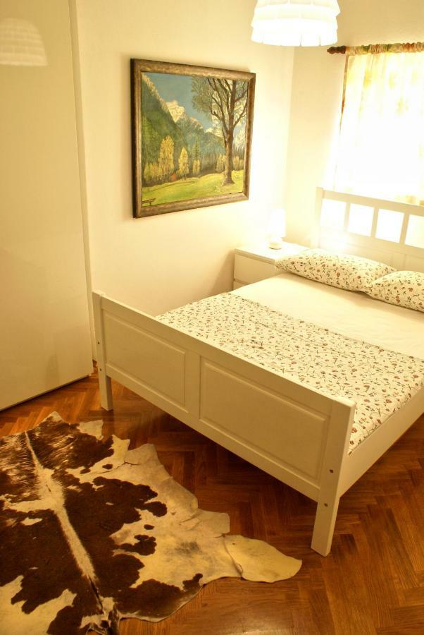 Apartmani Ribarica**** Karlobag Exteriér fotografie